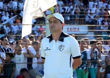 Após derrota e fraca atuação na estreia, Corumbaense traz Douglas Ricardo de volta