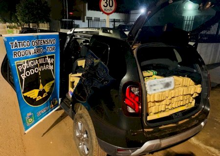 Após traficante desobedecer ordem de parada Polícia Militar Rodoviária apreende  753 kg de maconha