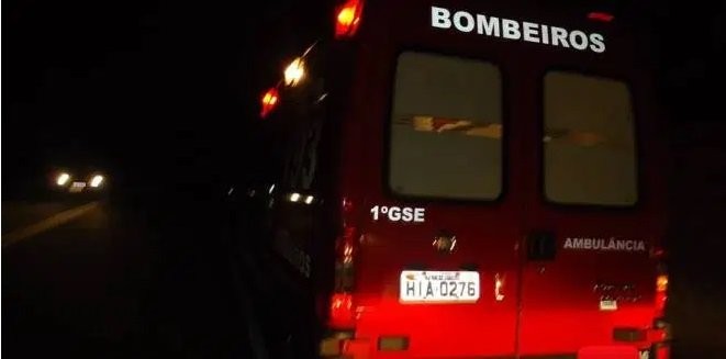 Homem é encontrado morto dentro de baú de carreta em pátio de transportadora