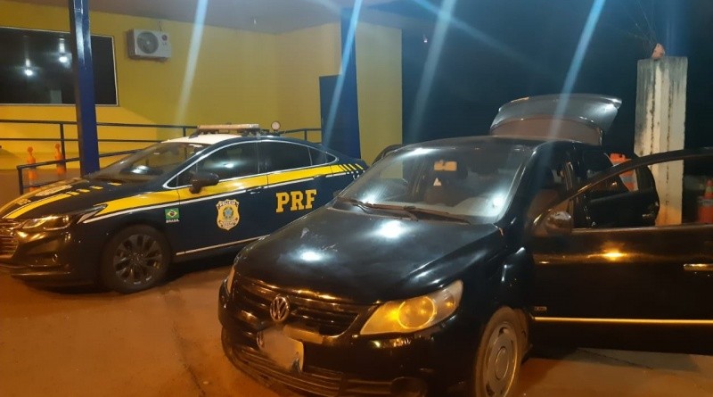 PRF apreende 8,4 Kg de skunk dentro de tanque de combustível do veículo em Rio Brilhante