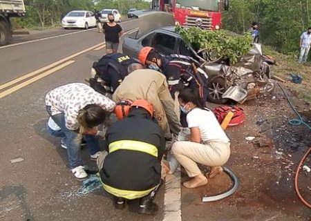 Acidente na BR-262 deixa duas vitimas fatais.