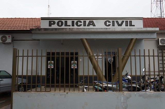 Mãe da mais de R$ 7 mil para curandeira “tirar macumba” do filho e mulher desaparece com dinheiro
