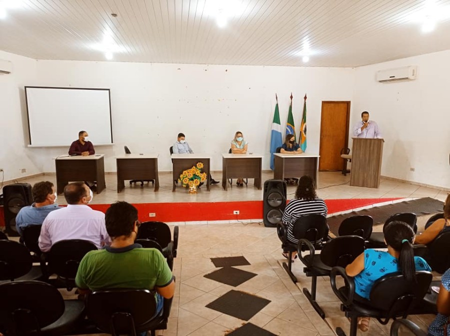 Novo Horizonte do Sul - Prefeito e vice, participaram  da Abertura do Ano Letivo das Escolas.