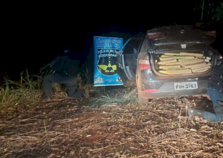 Polícia Militar Rodoviária apreende mais de meia tonelada de drogas com traficantes que tentaram fuga na região de Fátima do Sul