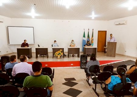 Novo Horizonte do Sul - Prefeito e vice, participaram  da Abertura do Ano Letivo das Escolas.