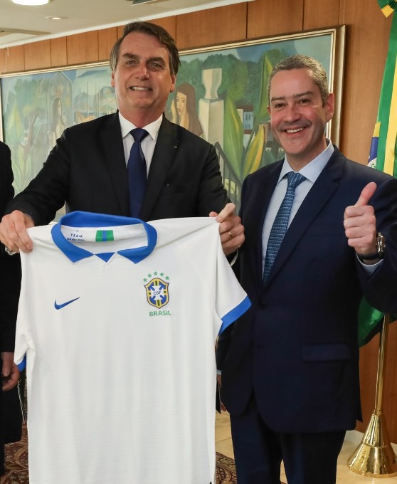 Rizek: Caboclo promete ao governo federal a troca de Tite por Renato Gaúcho na terça-feira