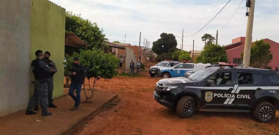 Suspeito saca arma para policiais e é morto em operação contra o tráfico