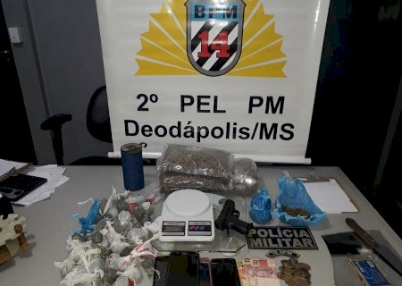 DEODAPOLIS - JOVENS SÃO PRESOS POR TRÁFICO DE DROGAS E ASSOCIAÇÃO AO TRÁFICO