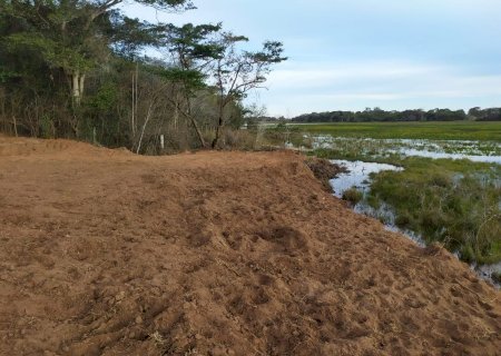 Policia Militar Ambiental de Anaurilândia autua sitiante em R$ 6 mil por degradar área protegida de matas ciliares de lago