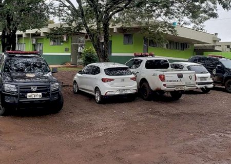 Ataque em conveniência termina com duas mulheres esfaqueadas