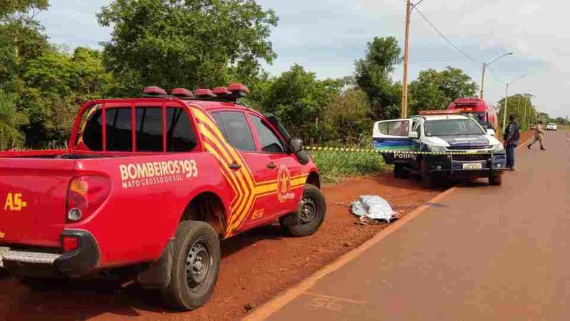 Rapaz de 20 anos é morto a facada durante briga de casal e namorada presa em flagrante