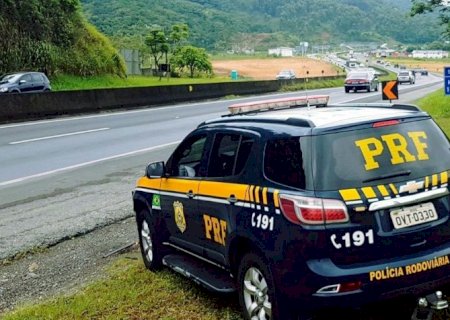 Idoso morre e após capotar veículo próximo a ponte sobre o Rio Dourados