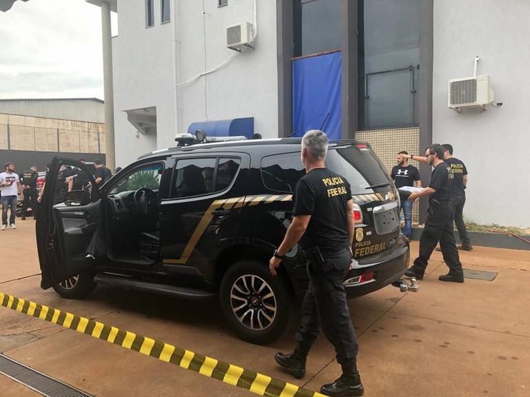 Polícia Federal deflagra Operação Aqueus no combate ao tráfico de drogas e lavagem de dinheiro no MS.