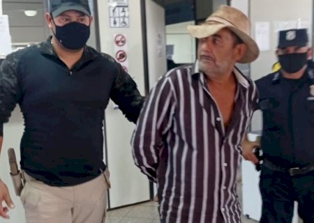 Assassino de mãe e filha é expulso do Paraguai e entregue à Polícia de MS