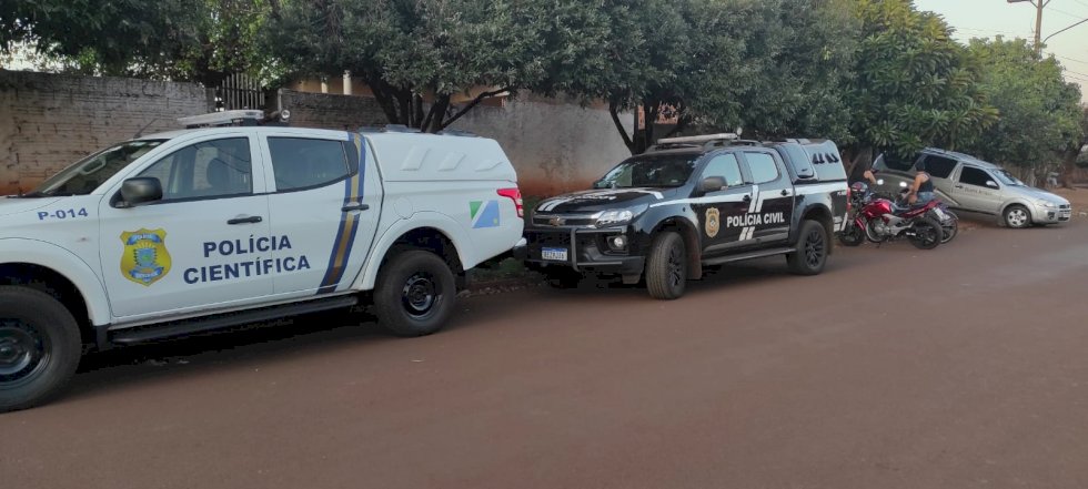Homem morre de hemorragia após vidro de porta atingir artéria em cidade no MS.