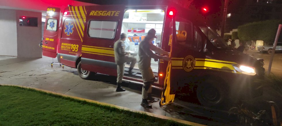 Dois adultos e duas crianças ficam feridos em queda de veículo em córrego em Rio Brilhante