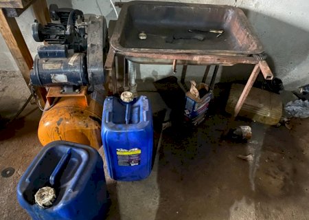 PMA de Batayporã interdita mais duas oficinas mecânicas e autua proprietários em R$ 7,5 mil por descarte irregular de resíduos perigosos e contaminação do solo com óleos e graxas