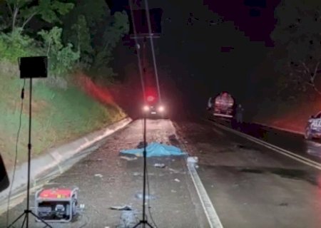Motociclista morre em colisão contra caminhão tanque na BR-359