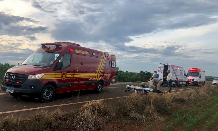 Mulheres ficam feridas após sofrerem queda de moto na MS-473 entre Nova Andradina e Taquarussu