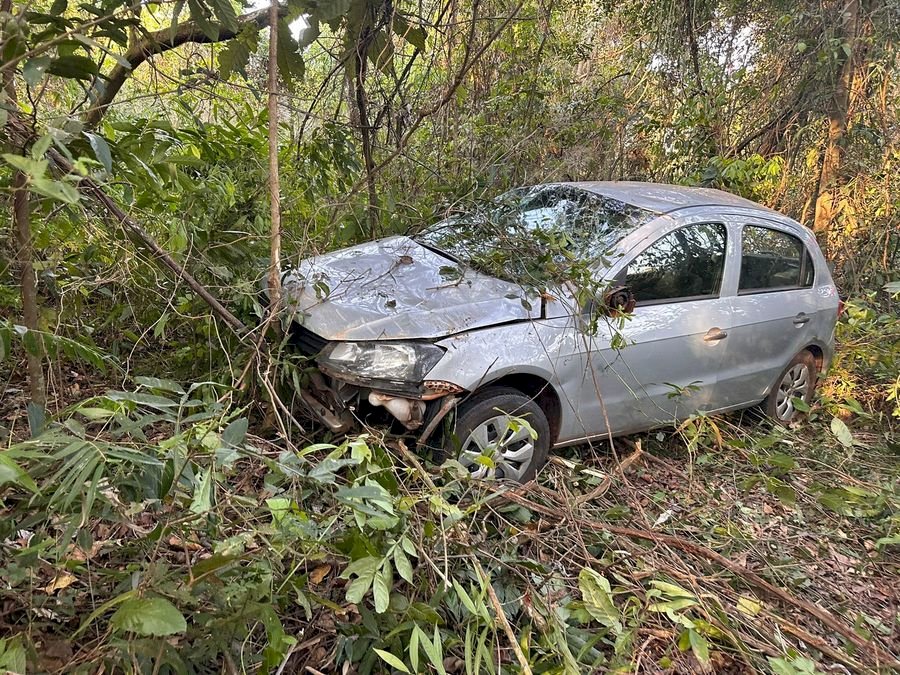 Moradora em Ivinhema capota carro na MS 276 entre Batayporã e Anaurilândia.
