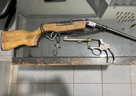 Batayporã - Durante atendimento de ocorrência de violência doméstica, Polícia Militar apreende arma de fogo, munições e conduz autor para a delegacia