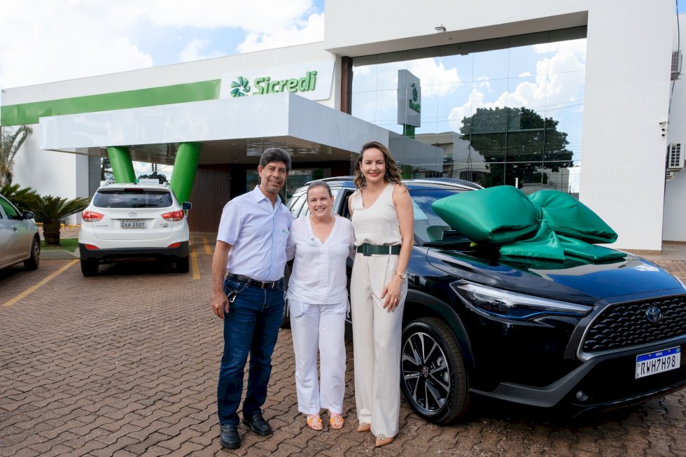 Associada de Ponta Porã é a ganhadora do automóvel 0km da campanha Poupar e Investir é para Todos da Sicredi Centro-Sul MS-BA