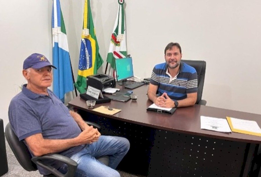 Com apoio de Gilberto cada vez mais distante, Dr. Leandro se reúne com Milton Sena