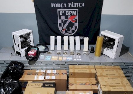 Policiais da Força Tática prende homem de 27 anos por tráfico na Vila Nidio Boffo, em Batayporã
