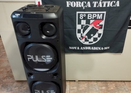 Polícia Militar prende mulher após perturbação do sossego, desobediência e desacato em Nova Andradina