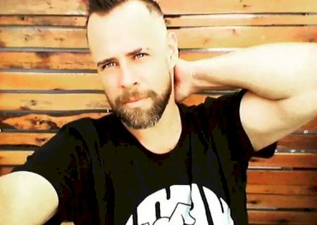Cabeleireiro é encontrado morto em residência