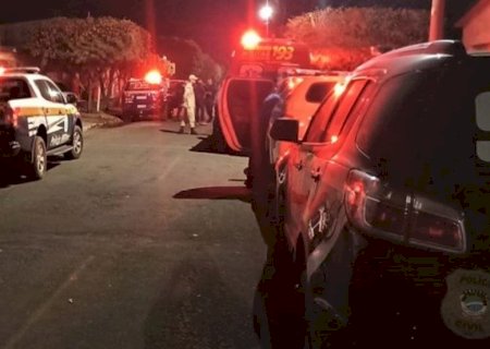 Homem é agredido e golpeado com faca por dupla em Nova Andradina