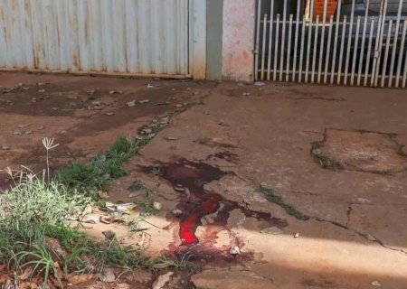 'Limpou a faca e foi embora', diz dono de bar sobre assassinato