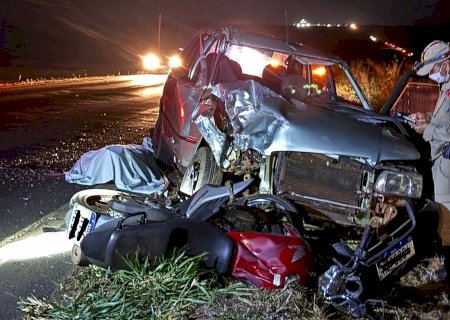 Colisão entre Fiat Uno e moto resulta em morte na região de Batayporã