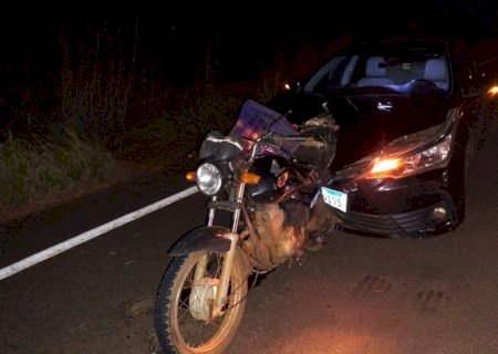 Angélica- Acidente na MS 274 entre carro e moto deixa uma vítima ferida