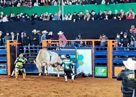 Fatima do Sul - Peão de rodeio morre após ser pisado por touro em arena