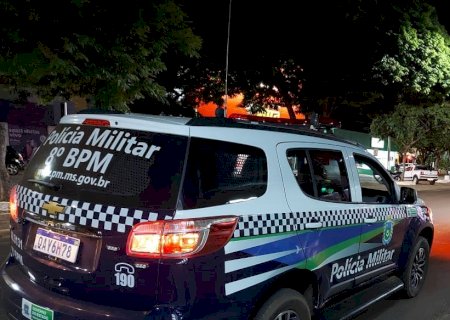 Polícia Militar conduz homem para a Delegacia suspeito praticar de violência doméstica em Nova Andradina - MS