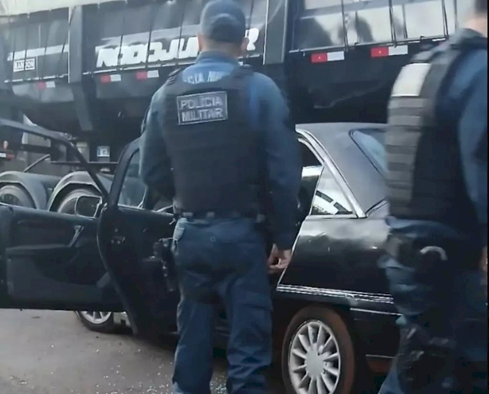 Desavença familiar seria o motivo, que deixou uma mulher gravemente ferida por arma de fogo,  segundo a Polícia Militar
