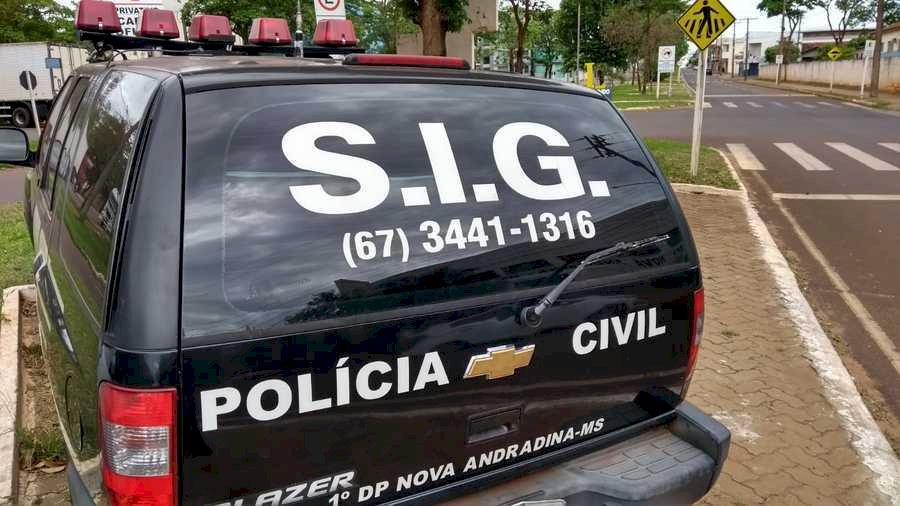 Jovem que teria matado outro a facadas se apresenta na delegacia de Nova Andradina