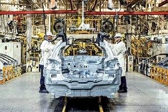 Brasil bate recorde de vendas de carros e ritmo deve ficar acelerado neste ano