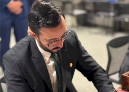 Ivinhemense toma posse como procurador da Fazenda Nacional