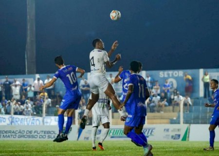 Operário marca no fim e sai na frente do Ivinhema na final do Campeonato Sul-Mato-Grossense