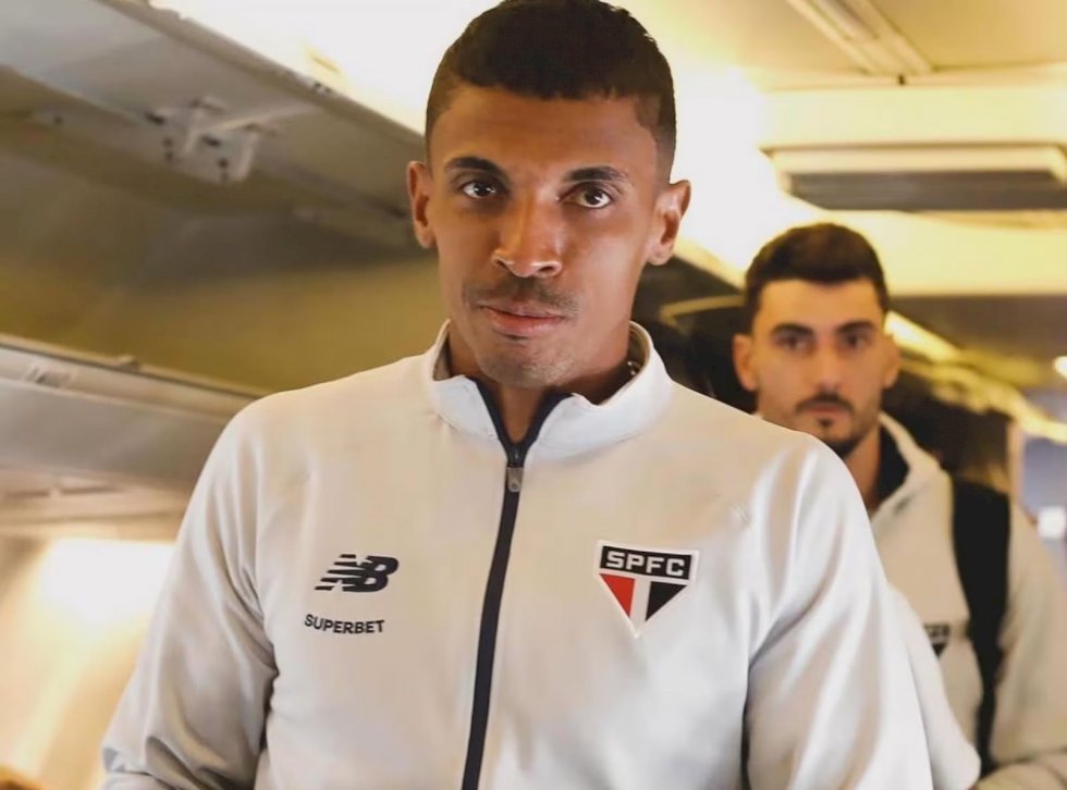 ‘A situação era bem grave’: empresário de Luiz Gustavo fala sobre internação do jogador que teve tromboembolismo pulmonar