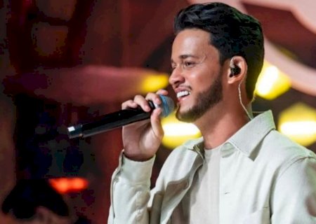Cantor sertanejo sofre traumatismo craniano durante acidente em rodovia
