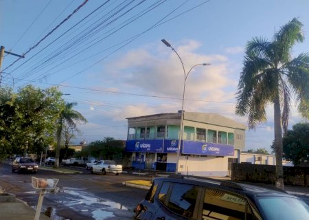 Após um longo período de estiagem, volta chover em Ivinhema e região