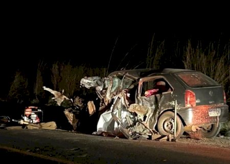 Nova Andradina -Acidente  na MS -134 entre carro e carreta  deixa uma vítima fatal e três feridas  na região de Casa Verde