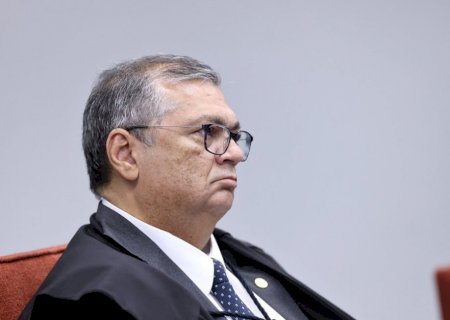 Dino acaba com aposentadoria compulsória como maior punição a magistrados; pena será perda de cargo