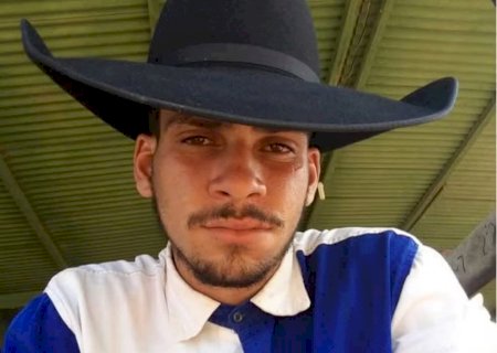 Peão de 25 anos morre após ser pisoteado por touro em rodeio em Rondônia