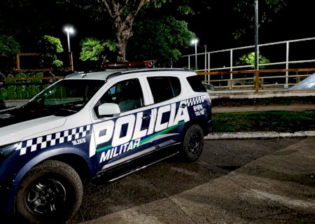 Polícia Militar conduz para delegacia envolvidos em violência doméstica em Nova Andradina