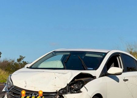 Motorista dorme ao volante e provoca acidente na BR -262