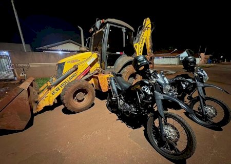 Rio Brilhante: Polícia Militar prende homem por embriaguez ao volante de retroescavadeira
